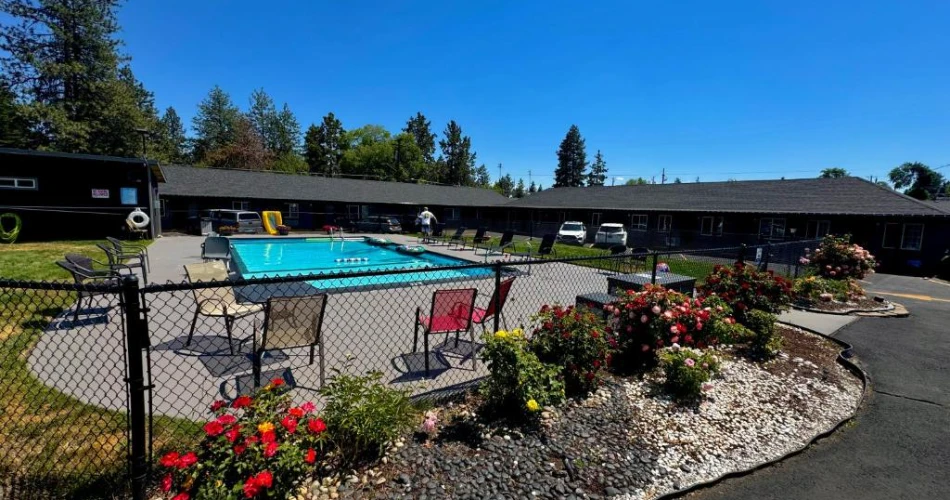 Cascade Lodge Bend: Affordable Comfort in the Heart of Central Oregon